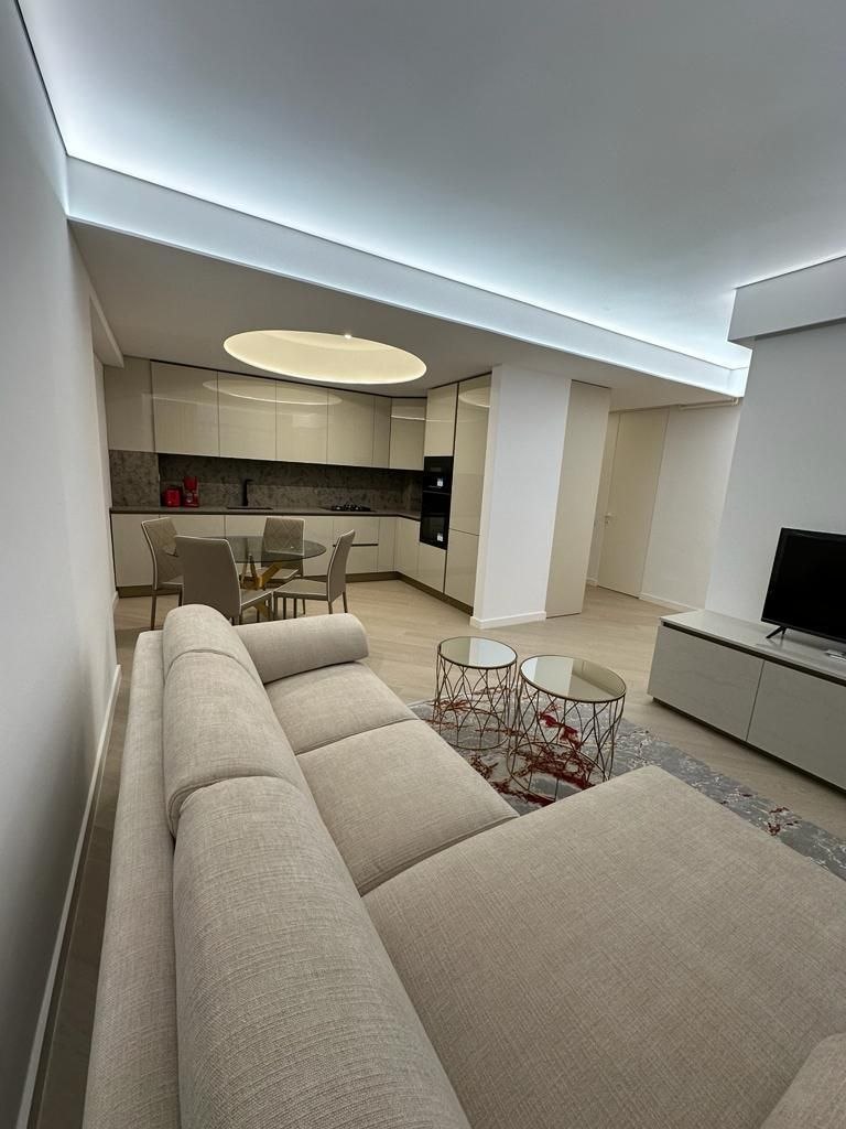 Proiecte de Livinguri și Bucătării Open-Space – Confort, Estetică și Calitate Premium
